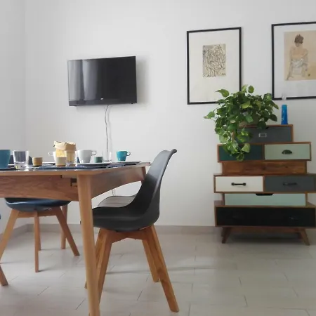 Blu Trastevere Apartment *